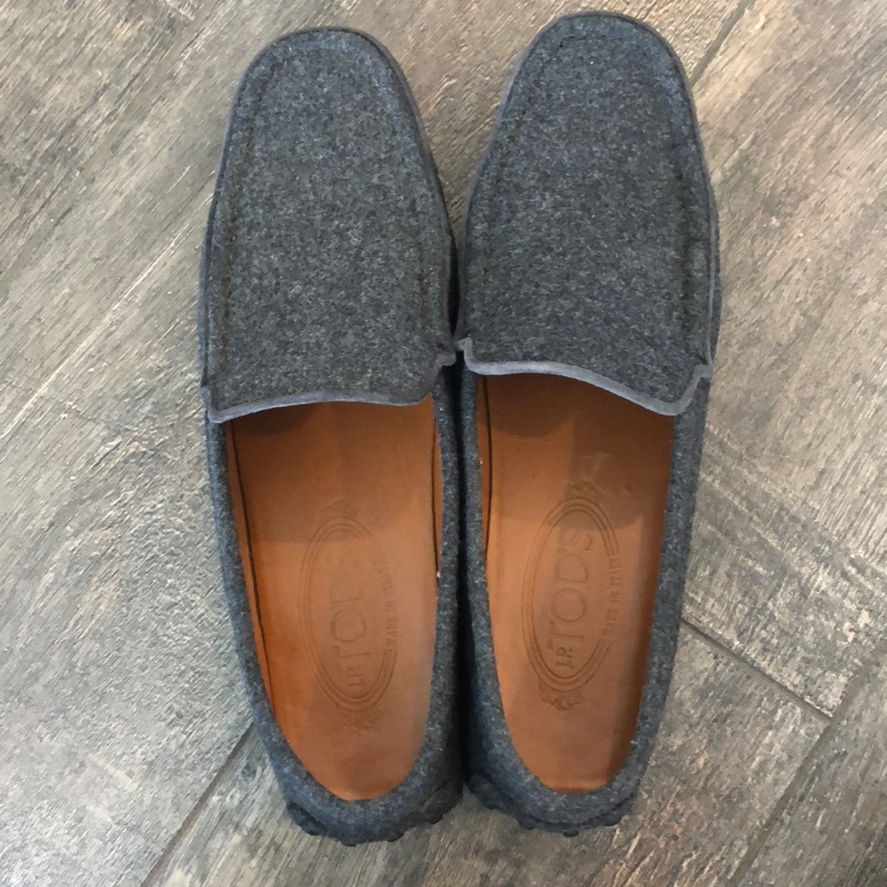 Women’s grey Tod’s